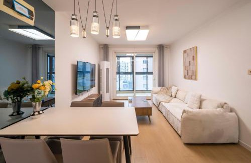 Changning Apartment | Tyms Family 3BR 2BA APT