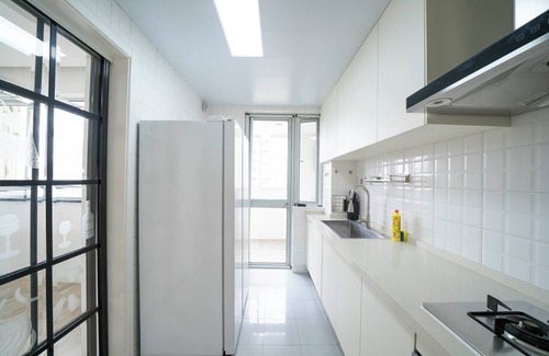 Changning Bed & Breakfast | Tyms Luxury 4BR 2BA APT Garden