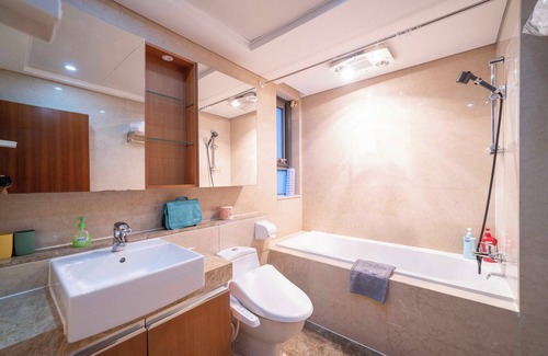 Gubei Bed & Breakfast | Tyms Morden 3BR 2BA APT Bella Vita