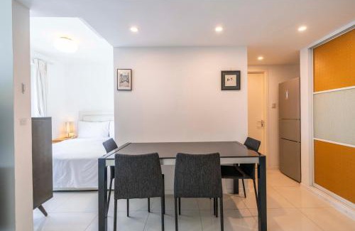 Xujiahui Apartment | Tyms Xujiahui Elegant 1BR APT