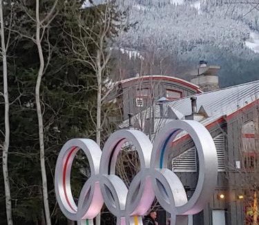Village North Apartment | Tyndalstone Lodge 3 Bedroom in the Heart of Village North Whistler