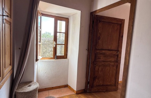 Cagnano House | Typical Corsican village house. In the heart of the village. 5 min from the beach