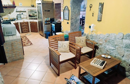 Riposto House | Typical house in finely furnished Sicilian style
