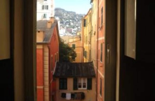 Camogli Apartment | Typical house on walk cod. Citra 010007-LT-0205