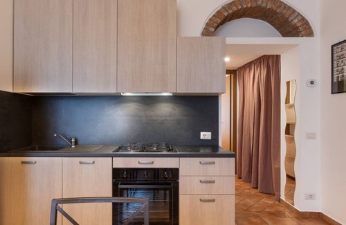 Porta Tenaglia Apartment | Typical Milanese two-room apartment in Via Bramante - Mirable PM