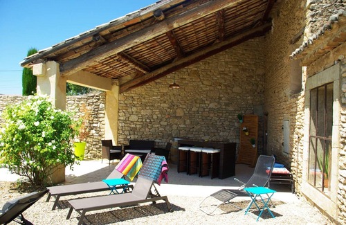 Caumont-sur-Durance House | typical provencal farm 18ème in gordes, luberon area in provence with great charm with magnificent view, ideal for family or friends reunions - 12 persons