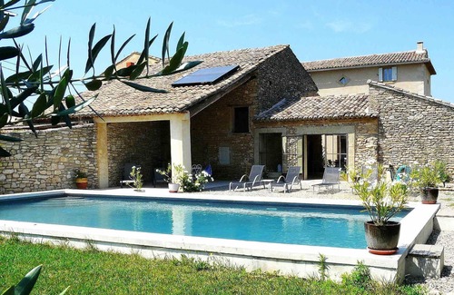Caumont-sur-Durance House | typical provencal farm 18ème in gordes, luberon area in provence with great charm with magnificent view, ideal for family or friends reunions - 12 persons