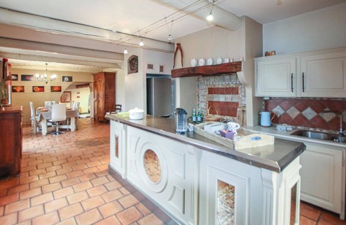 Goult House | Typical Provencal house with charm and character.