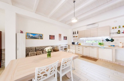 Polignano a Mare Villa | Typical stone structure with private swimming pool a few steps from the town