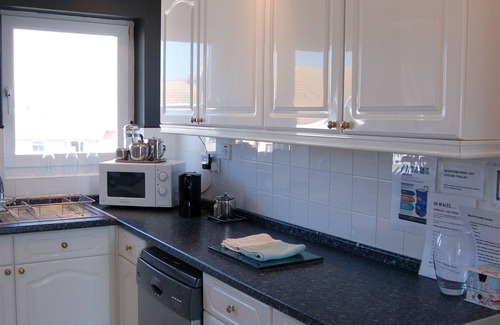 Tywyn House | Tywyn Beach House in Tywyn