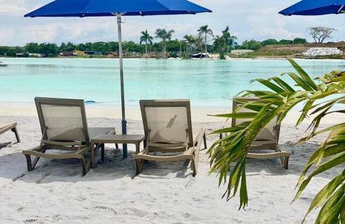 Manga Apartment | U-GO Baia Kristal: Modern Oasis in Cartagena