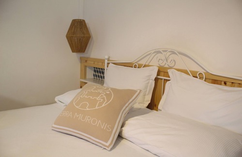 Castel Morrone Hotel | 'U MUR R'e' Fate