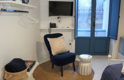 Castel Morrone Hotel | 'U MUR R'e' Fate