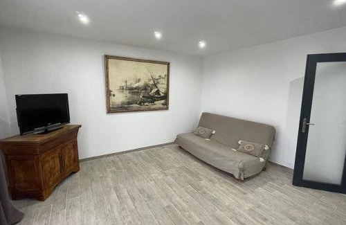 Aleria Apartment | U Secondu Appart neuf spacieux au calme