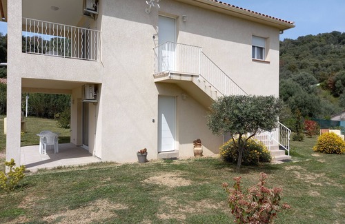 Ajaccio House | U Sole first floor of a villa with communal swimming pool