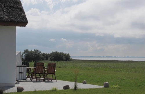 Juliusruh House | u with direct lagoon views. Only a stone's throw v Baltic Sea beach.