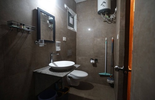 Kudal Apartment | Uddo by Nidra stays Near Thalassa Siolim
