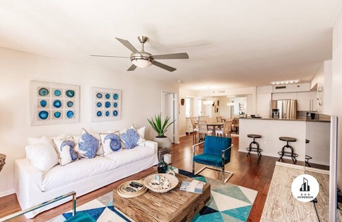 Aventura Condo | Uhost AI | 3BR Oasis | Pool, Gym & Scenic Views