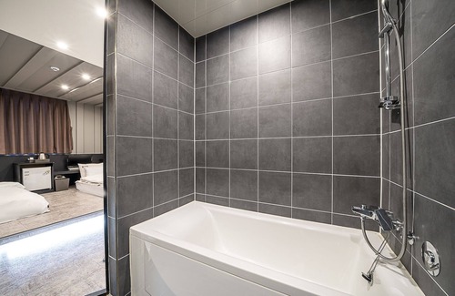 Dong-gu Hotel | Ulsan Ilsan Louis Hotel
