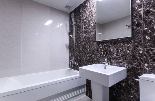 Nam-Gu Hotel | Ulsan Sinjeong-dong Marilyn