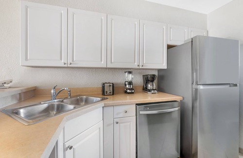 Florida Central Atlantic Coast Apartment | Ultimate Adventure in Florida! 2 Great Units, Near Disney's Animal Kingdom