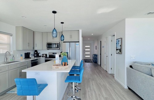 Thomas Drive House | Ultimate coastal retreat!