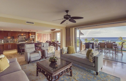 Honokowai Condo | Ultimate Family Luxury!nBreathtaking Oceanfront Alii 3 Bed/3 Bath