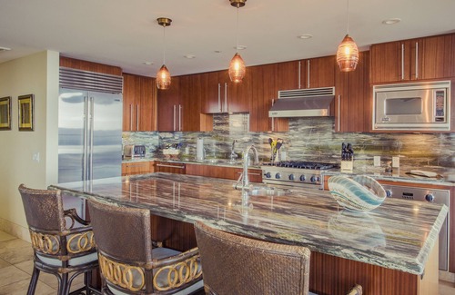 Honokowai Condo | Ultimate Family Luxury!nBreathtaking Oceanfront Alii 3 Bed/3 Bath