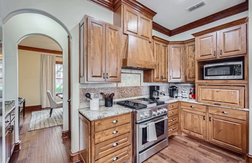 South River City House | Ultimate Group Stay: Pool, Game Room & Hot Tub