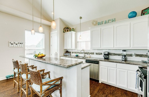 Surfside Beach House | Ultimate | Gulf Views | Hot Tub | Pet Paradise