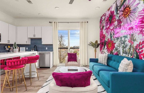 East Nashville Condo | Ultimate Nash Chic Getaway| Music, Food, Fun Times