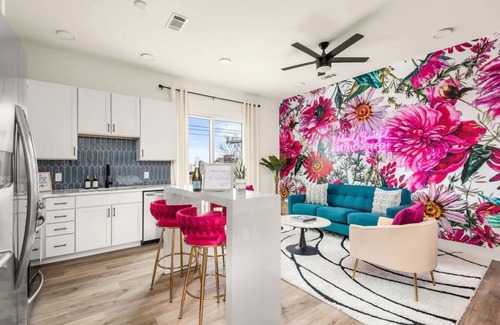 East Nashville Condo | Ultimate Nash Chic Getaway| Music, Food, Fun Times