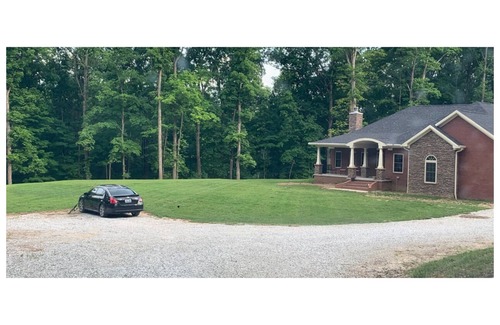 Lewisport House | Ultimate private 4 bedroom 3 full bathrooms right next to golf course with path