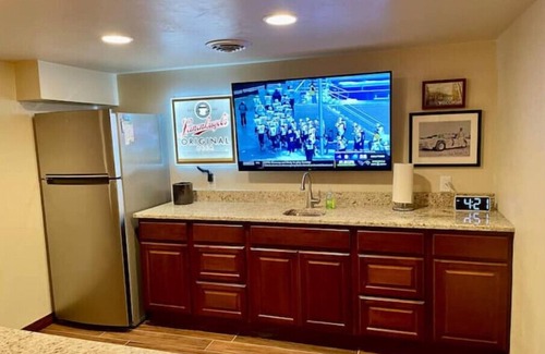 Ashwaubenon House | Ultimate Tailgate House: Titletown & Lambeaun