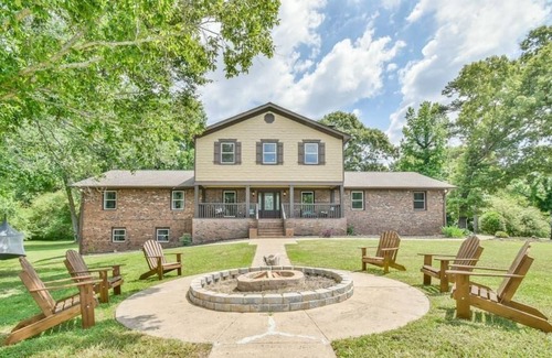 Gainesville House | Ultimate Vacation Resort Horse Ranch Farm
