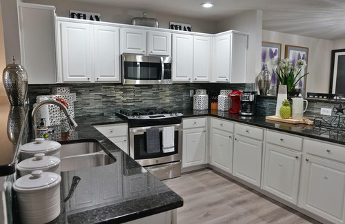Lewisville Villa | Ultimate Villa with heated pool and spa