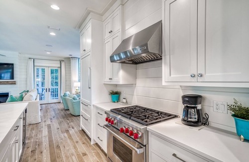 Watercolor House | Ultimate WaterColor Getaway: Bikes, Private Pool, Sonos, Luxury Living in the Camp District!