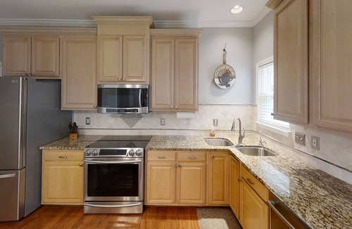 Simpsonville House | Ultra CLEAN and COZY Home away from Home!