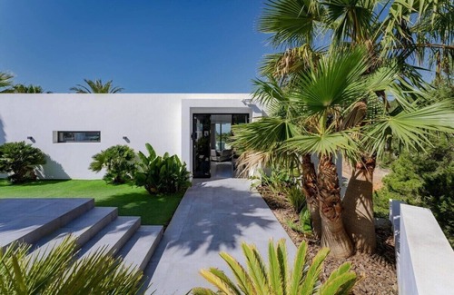 Sant Josep de sa Talaia Villa | Ultra modern luxury villa with sea view in Ibiza