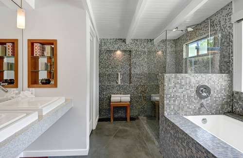 Tahquitz River Estates House | Ultra-LUX- Mesa Mid-Century- Resort Style Pool, Spa, Fire Pit- Close to Everything- 2BD/2BA