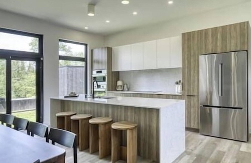 La Conception House | Ultra Luxurious & Modern Oasis: Private Spa/Sauna