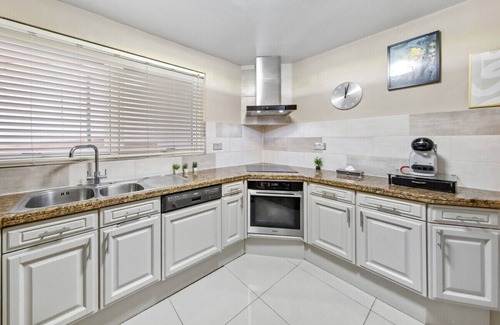 Knightsbridge Apartment | Ultra Luxury 4Bed 3Bath Knightsbridge Home Harrods