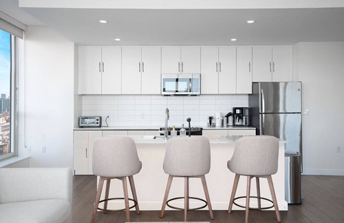 Hoboken Apartment | Ultra Luxury Apt - Panoramic NYC View - Minutes to City