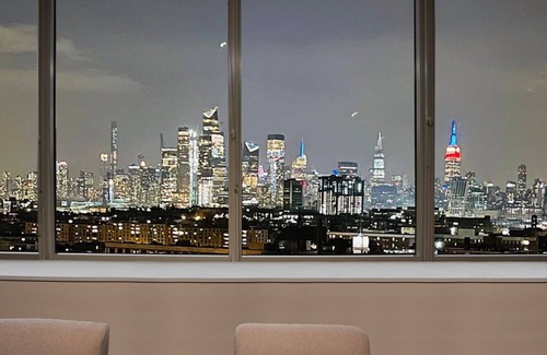 Hoboken Apartment | Ultra Luxury Apt - Panoramic NYC View - Minutes to City