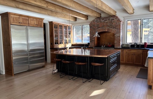 Truckee Cabin | Ultra Luxury Cabin with Incredible views in a Peaceful Gate Community