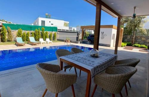 Bodrum City Center Hotel | Ultra Luxury Private Villa with Swimming Pool