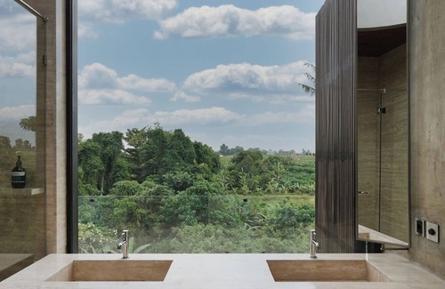 Babakan Villa | Ultra Luxury Space Themed Rocket Villa