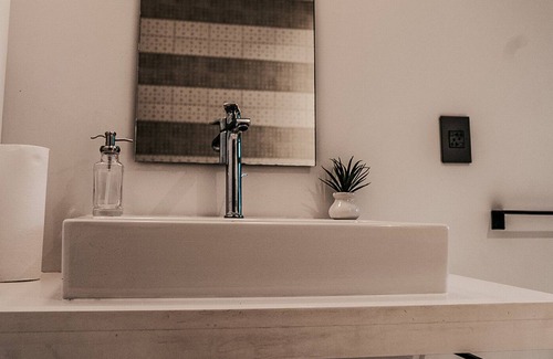 Brewerytown House | Ultra Modern | 3BR + Pool Table | Patio & Balcony