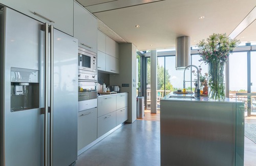 Monserrate Villa | Ultra Modern Cascais Villa | 4 Bedrooms | Villa Equador | Pool Table | Stunning Sea Views