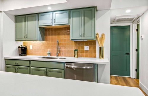 Alhambra Condo | Ultra-Modern Luxe Palm Beach–Inspired Condo | Pool |Girls Getaway